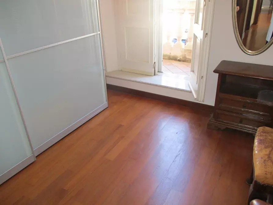 Immagine 20 di Villa in vendita  a Viareggio