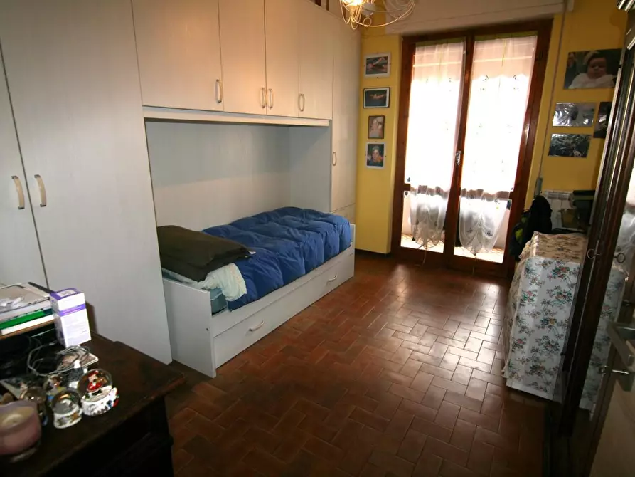 Immagine 10 di Appartamento in vendita  a Carrara