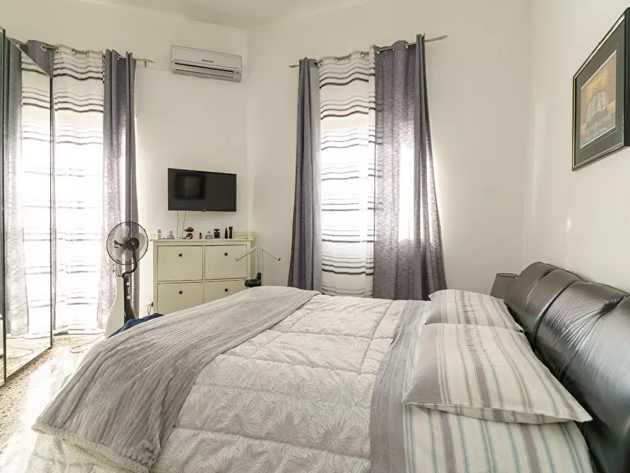 Immagine 13 di Casa semindipendente in vendita  a San Giovanni La Punta