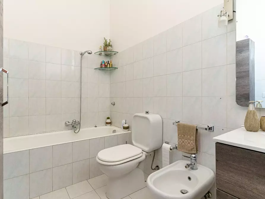 Immagine 16 di Casa semindipendente in vendita  a San Giovanni La Punta