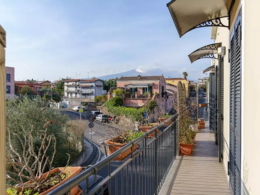 Immagine 25 di Casa semindipendente in vendita  a San Giovanni La Punta