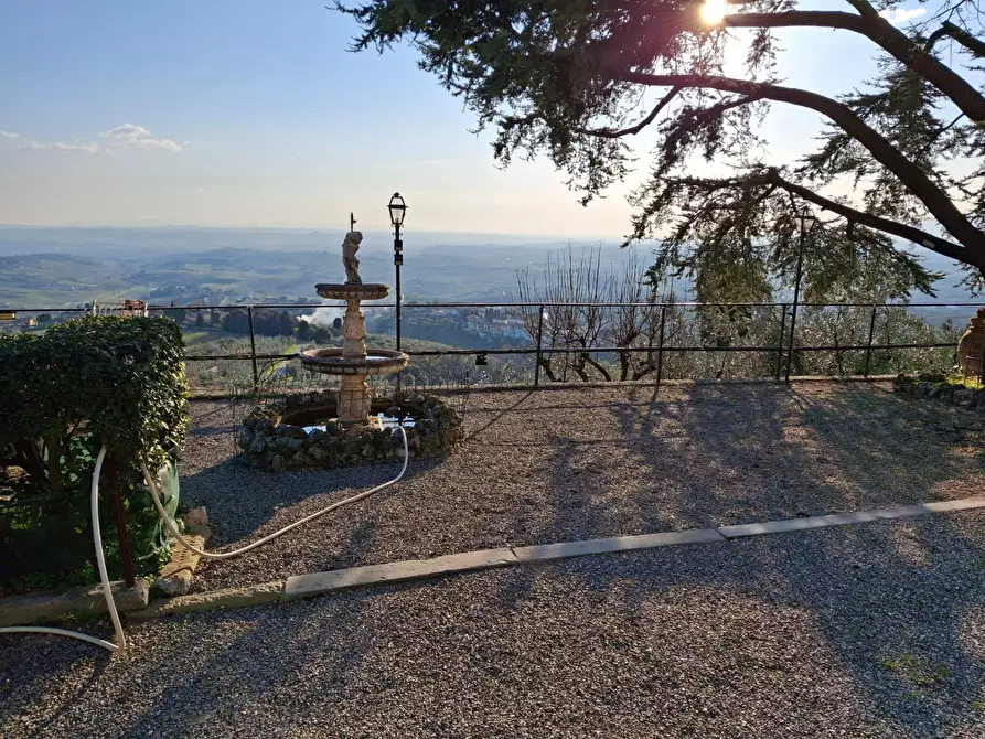 Immagine 15 di Porzione di casa in vendita  a Vinci