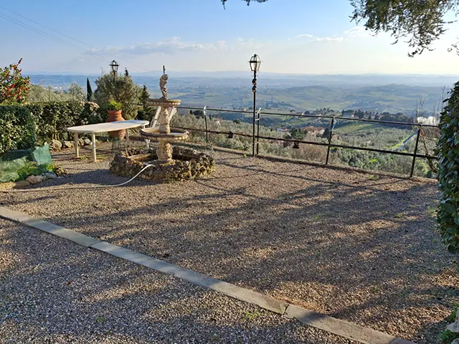 Immagine 16 di Porzione di casa in vendita  a Vinci