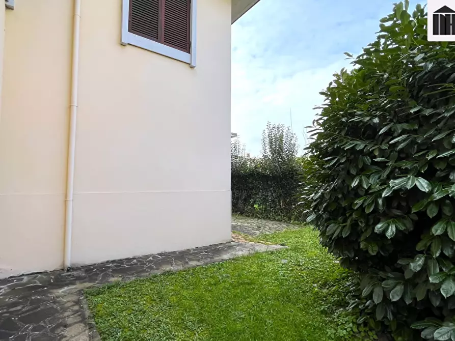 Immagine 36 di Terratetto in vendita  a Santa Croce Sull'arno