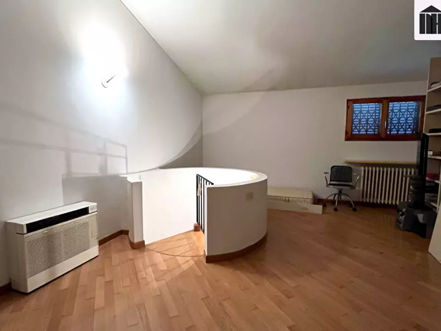 Immagine 23 di Terratetto in vendita  a Santa Croce Sull'arno