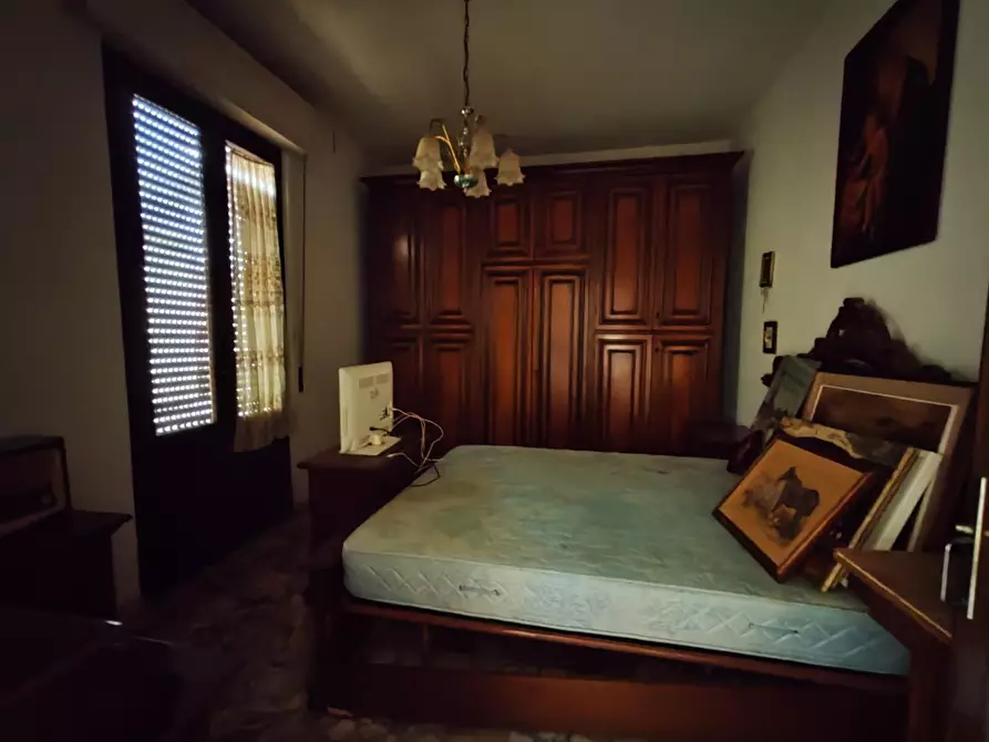 Immagine 5 di Appartamento in vendita  a Massa