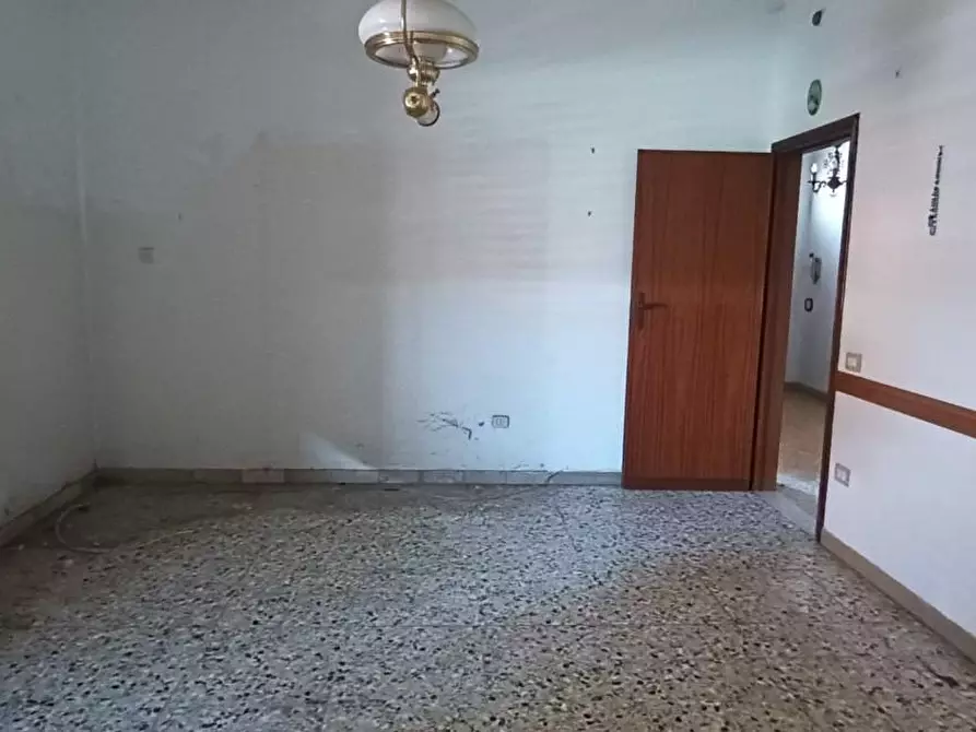 Immagine 30 di Villa in vendita  a Cascina