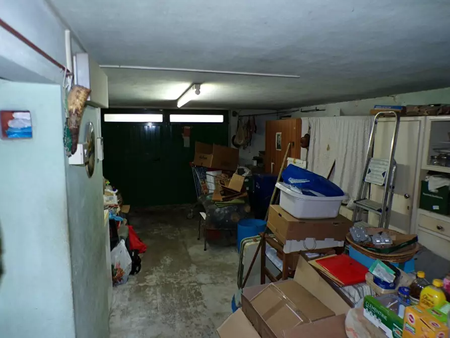 Immagine 20 di Villa in vendita  a Cascina