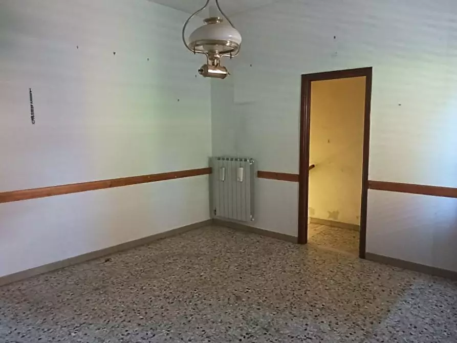 Immagine 11 di Villa in vendita  a Cascina