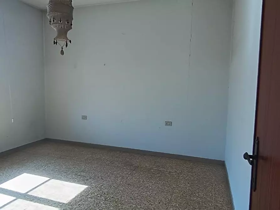 Immagine 27 di Villa in vendita  a Cascina