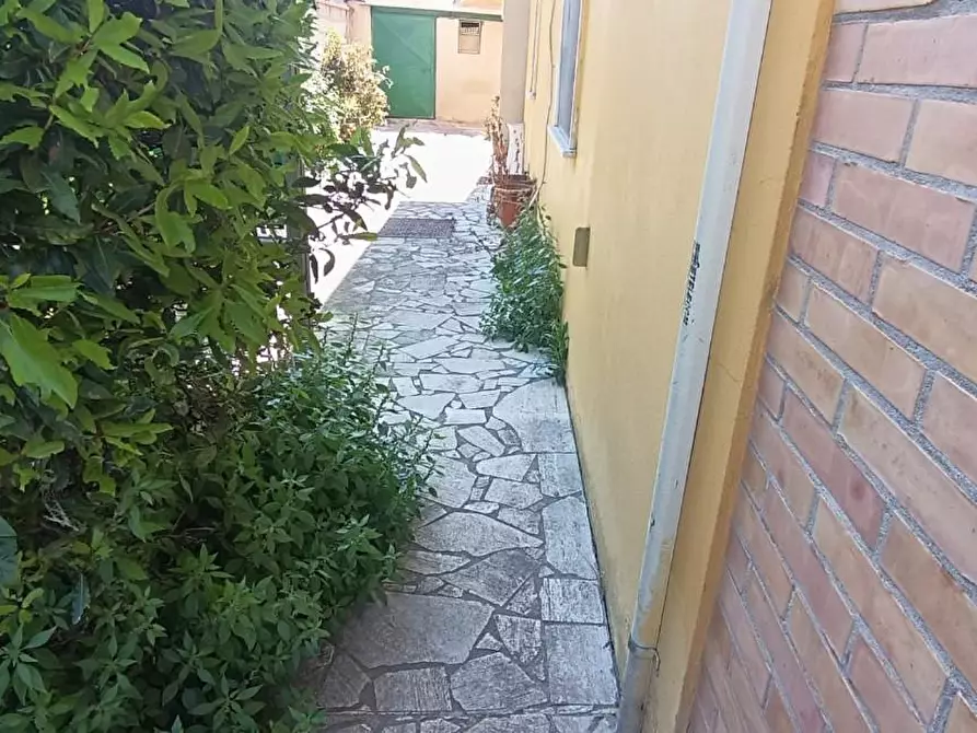 Immagine 20 di Villa in vendita  a Cascina