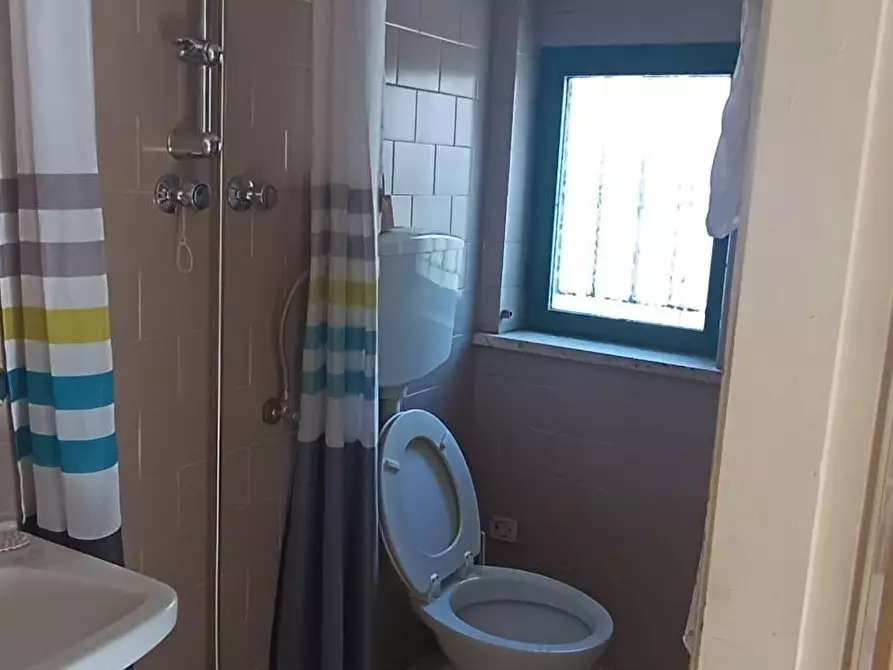 Immagine 13 di Villa in vendita  a Cascina