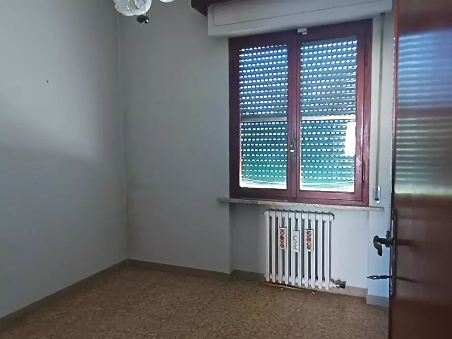 Immagine 12 di Villa in vendita  a Cascina