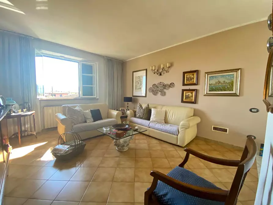 Immagine 7 di Casa bifamiliare in vendita  a Ortonovo