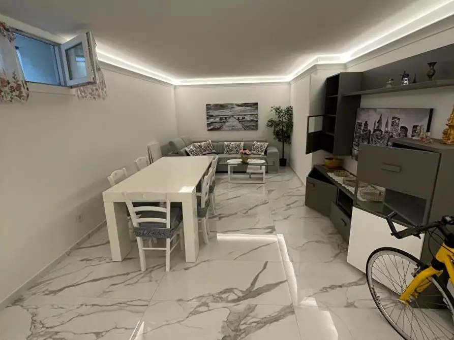 Immagine 12 di Casa bifamiliare in vendita  a Pietrasanta