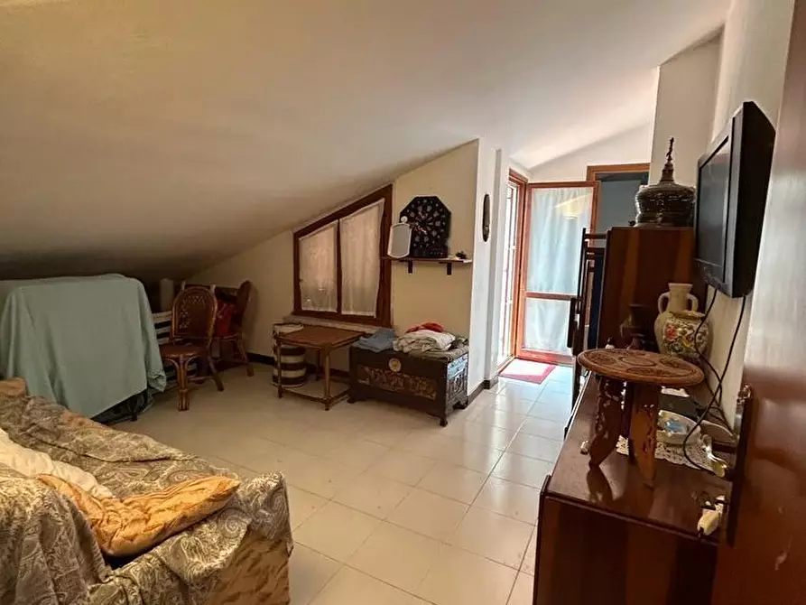 Immagine 12 di Appartamento in vendita  a Ortonovo