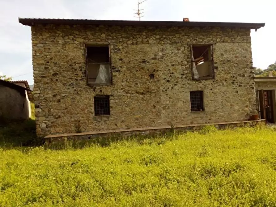Immagine 1 di Rustico / casale in vendita  a Aulla