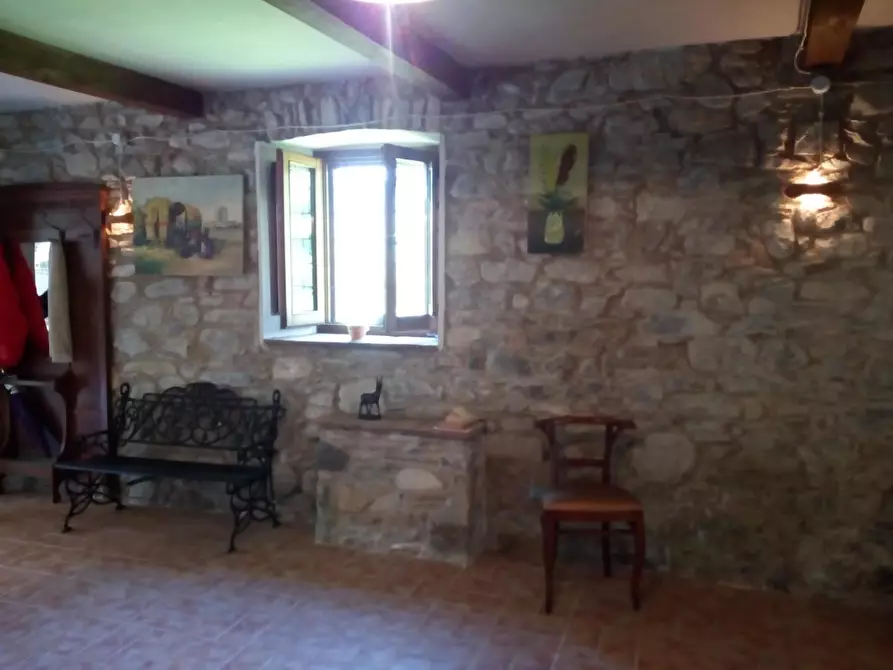 Immagine 6 di Rustico / casale in vendita  a Aulla