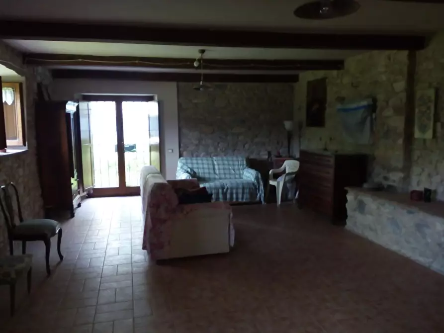 Immagine 3 di Rustico / casale in vendita  a Aulla