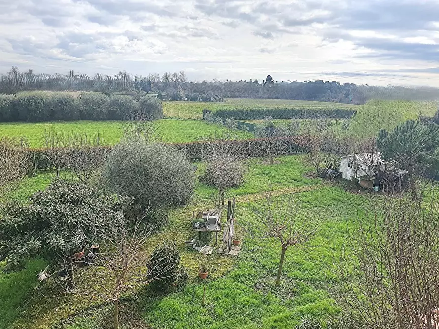 Immagine 35 di Villetta a schiera in vendita  a Lucca