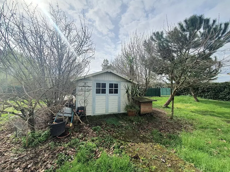 Immagine 56 di Villetta a schiera in vendita  a Lucca