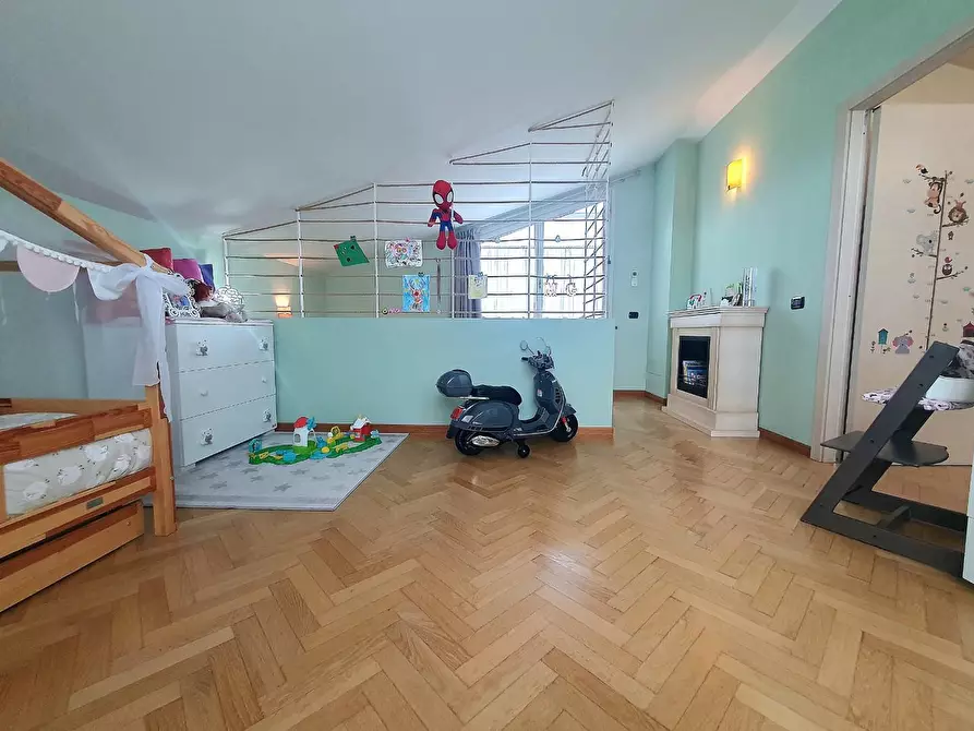 Immagine 48 di Villetta a schiera in vendita  a Lucca