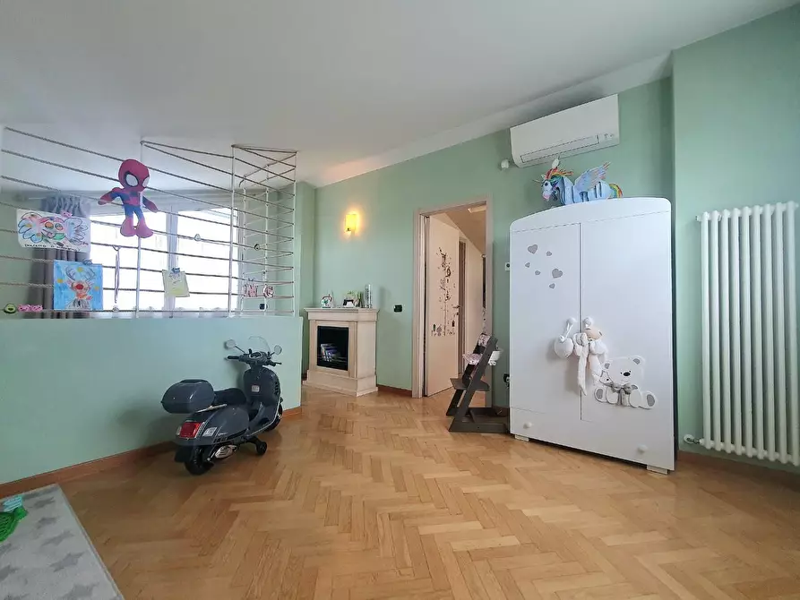 Immagine 47 di Villetta a schiera in vendita  a Lucca