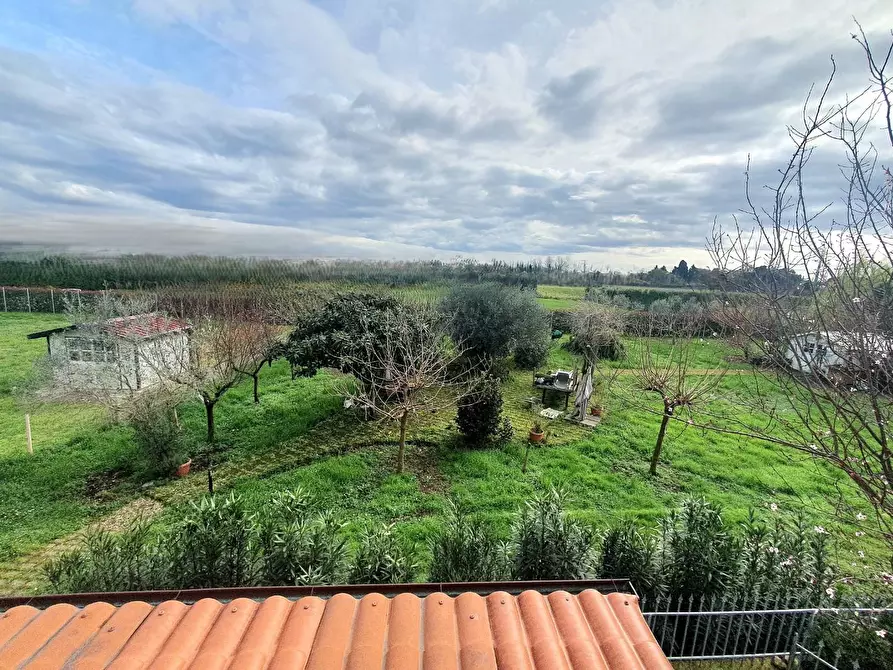 Immagine 34 di Villetta a schiera in vendita  a Lucca