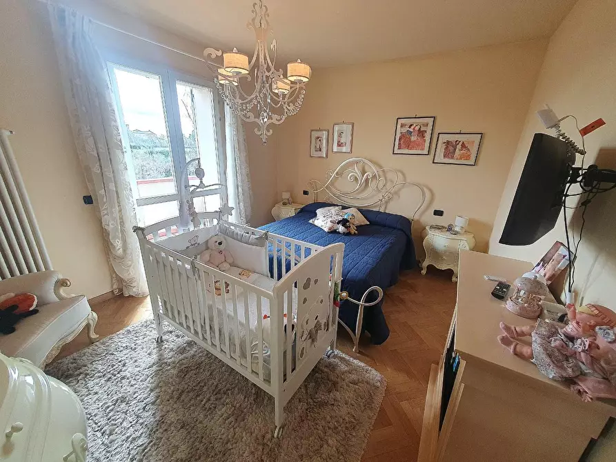 Immagine 29 di Villetta a schiera in vendita  a Lucca