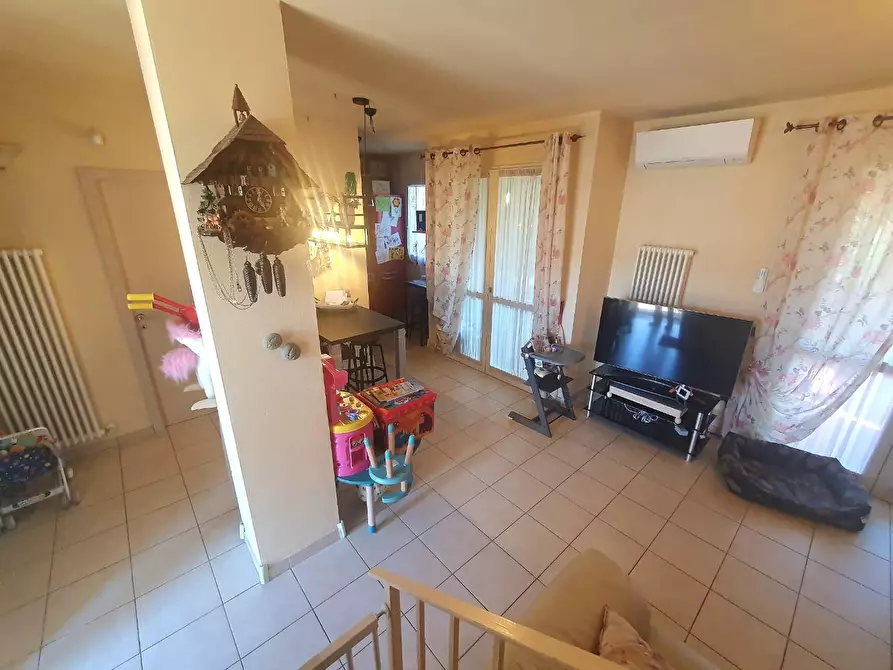 Immagine 7 di Villetta a schiera in vendita  a Lucca