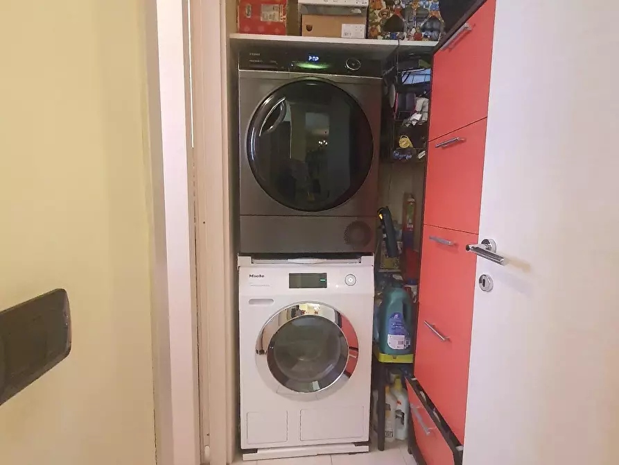 Immagine 24 di Villetta a schiera in vendita  a Lucca