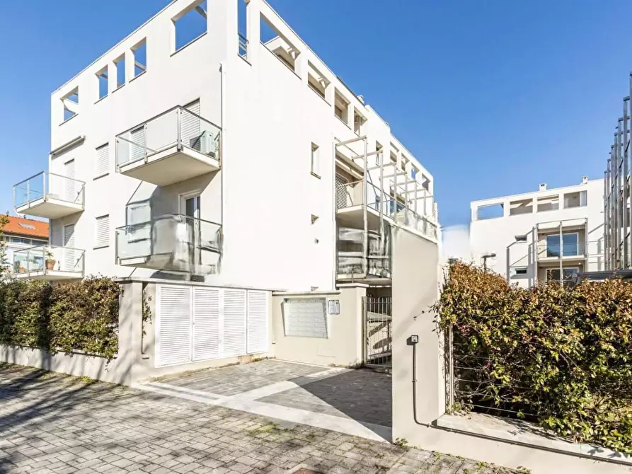 Immagine 28 di Appartamento in vendita  a Massa