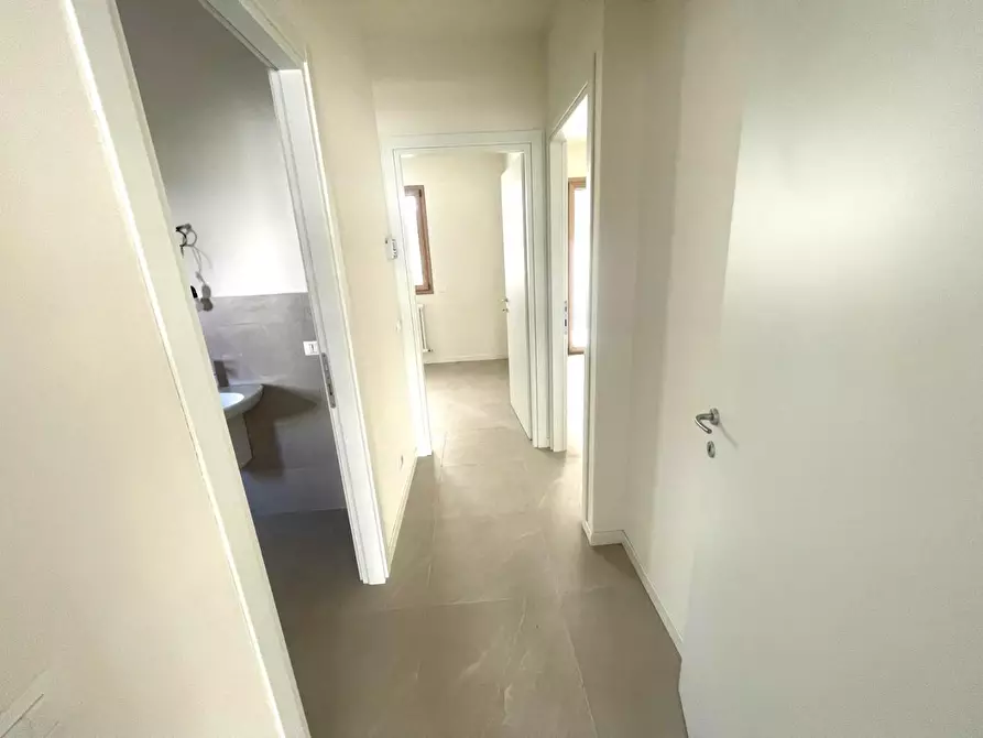 Immagine 26 di Appartamento in vendita  a Massa