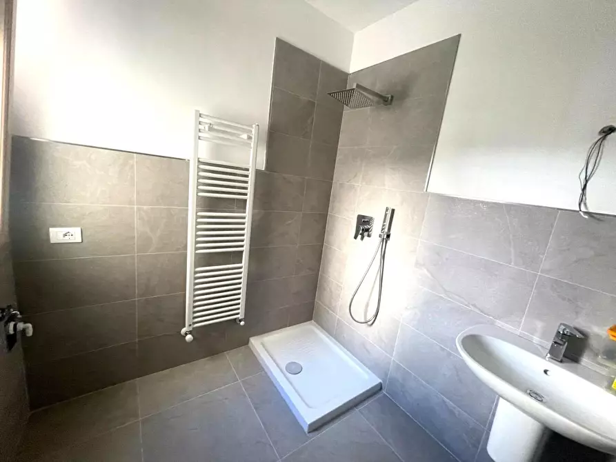 Immagine 29 di Appartamento in vendita  a Massa