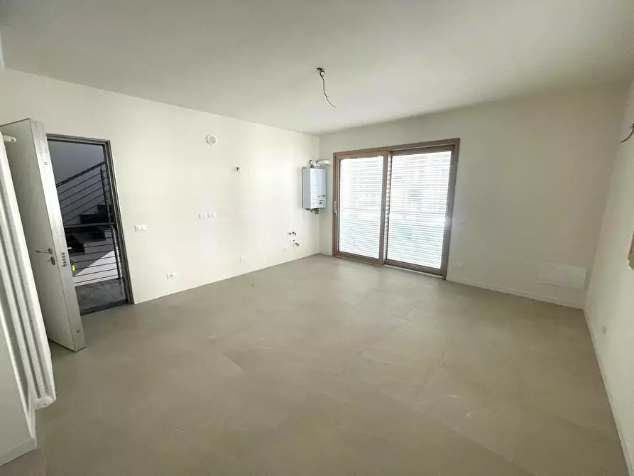 Immagine 15 di Appartamento in vendita  a Massa