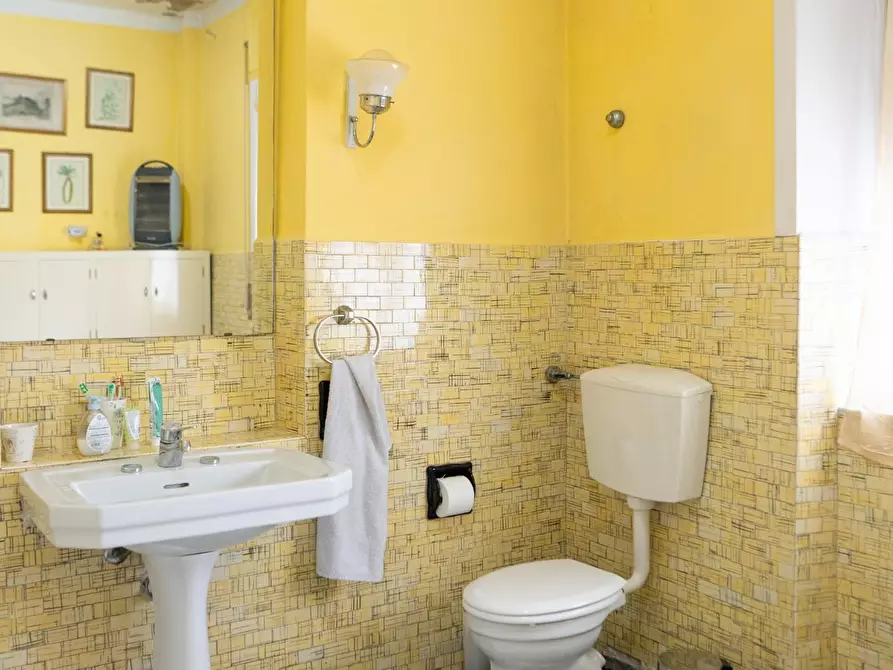 Immagine 22 di Appartamento in vendita  a Villafranca In Lunigiana