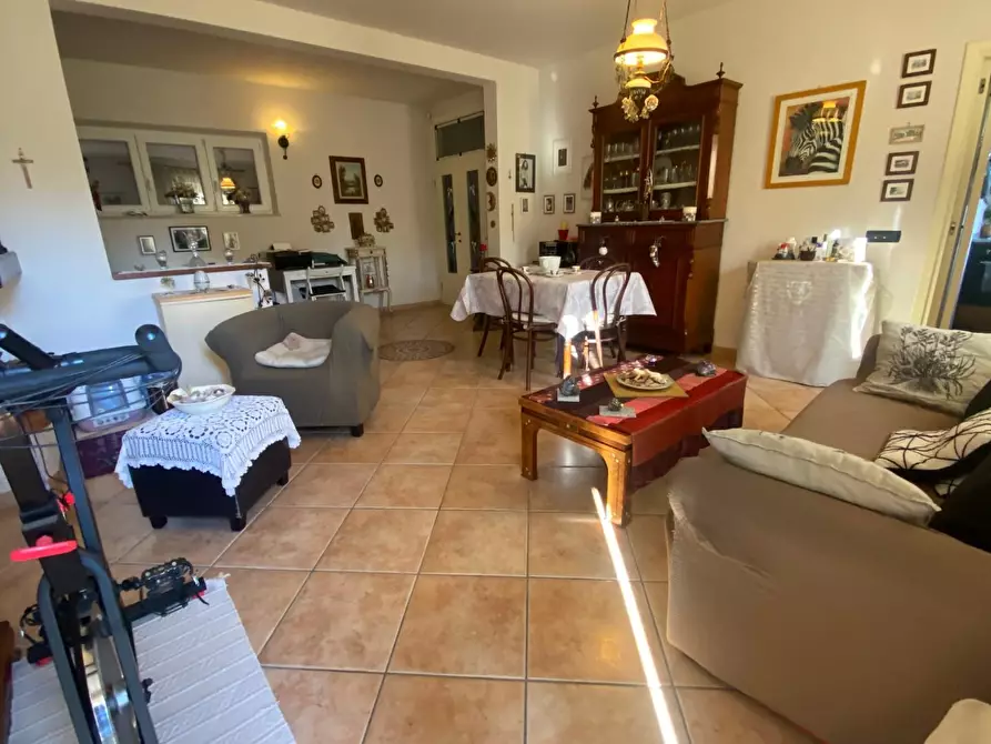 Immagine 6 di Villa in vendita  a San Giuliano Terme