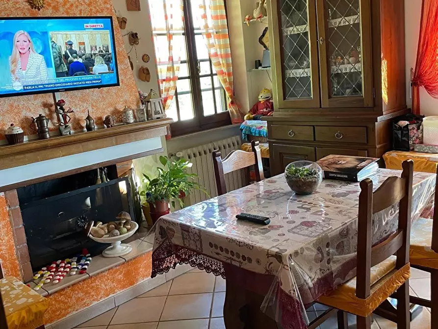 Immagine 21 di Casa indipendente in vendita  a Carrara