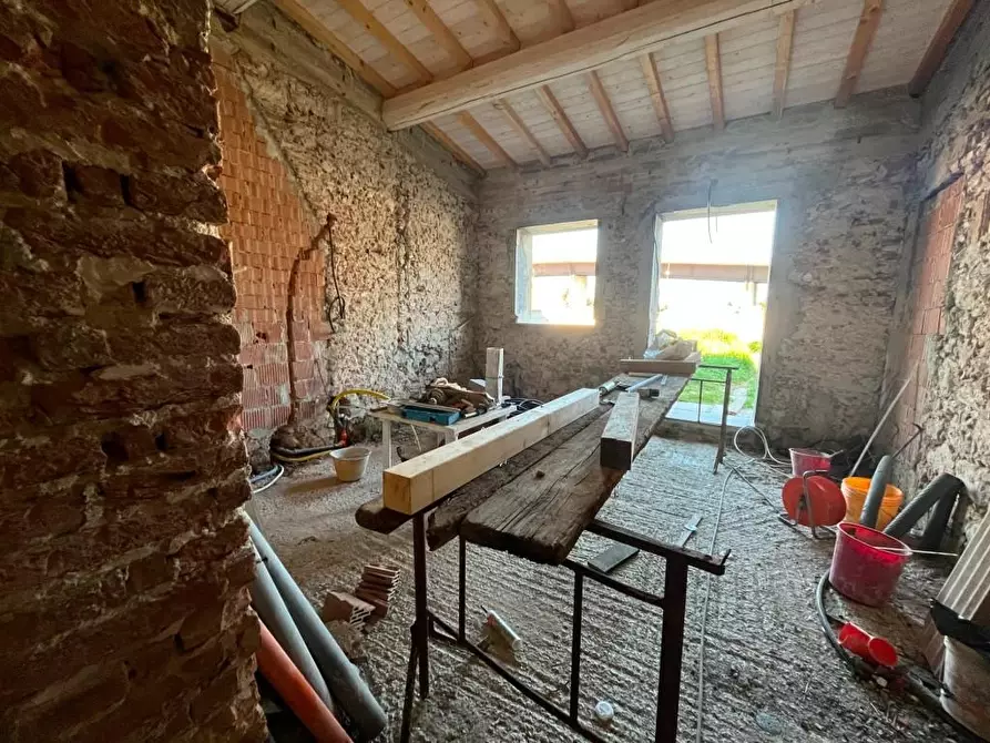 Immagine 26 di Terratetto in vendita  a Cascina