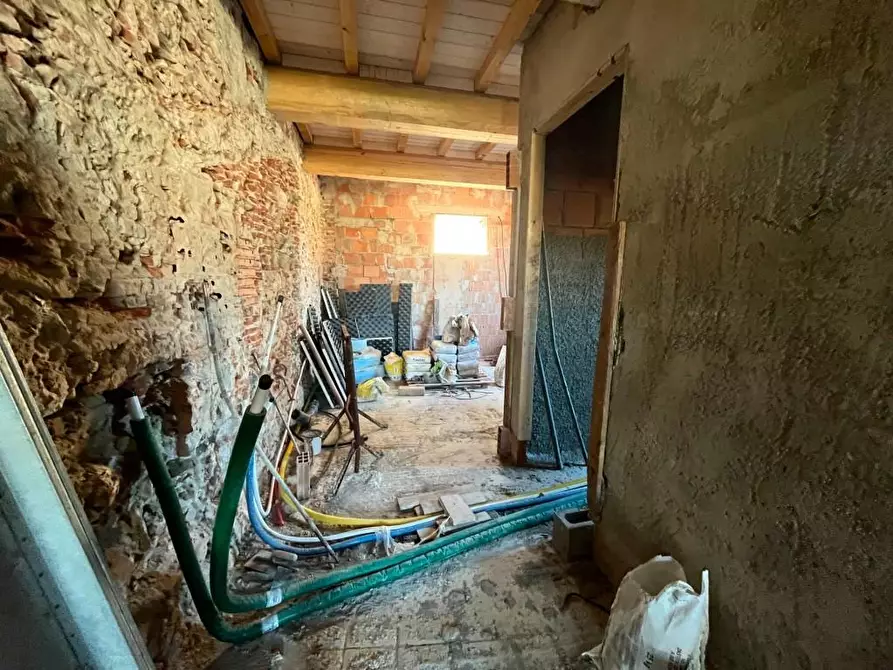 Immagine 27 di Terratetto in vendita  a Cascina