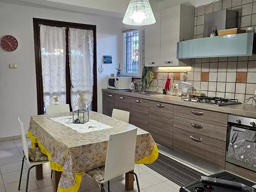 Immagine 14 di Casa bifamiliare in vendita  a Collesalvetti