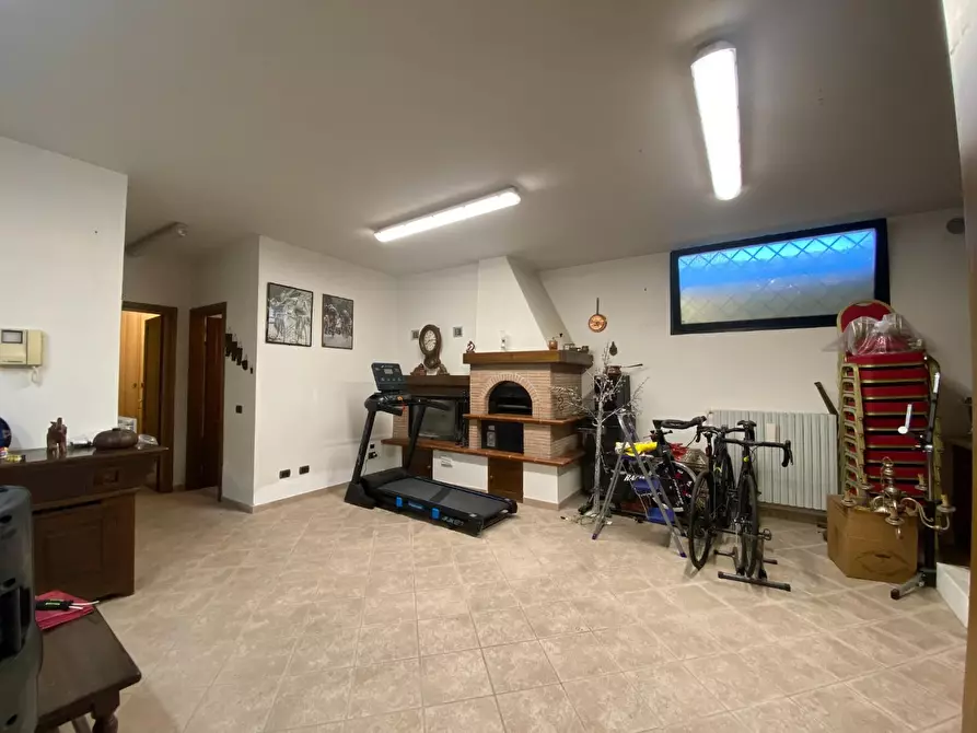 Immagine 24 di Villa in vendita  a Poggio A Caiano