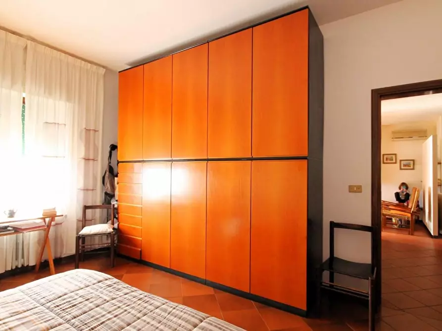 Immagine 10 di Appartamento in vendita  a Lucca