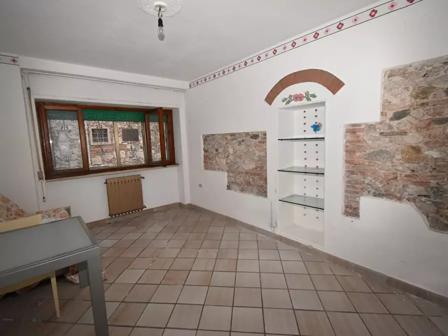 Immagine 3 di Appartamento in vendita  a San Giuliano Terme