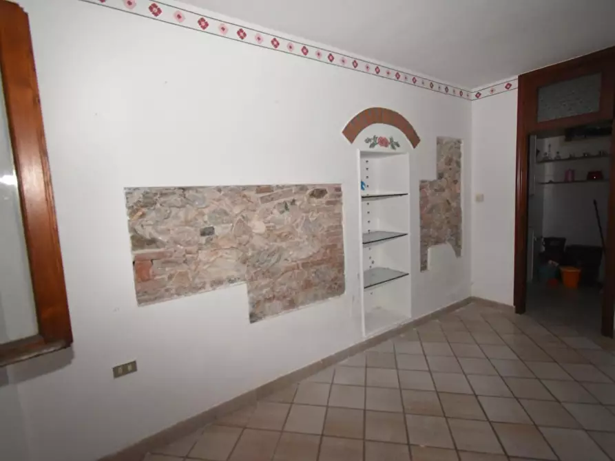 Immagine 8 di Appartamento in vendita  a San Giuliano Terme