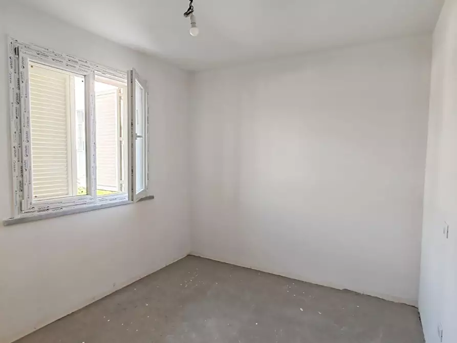 Immagine 10 di Casa bifamiliare in vendita  a Massa