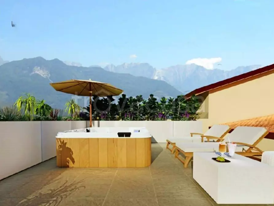 Immagine 3 di Casa bifamiliare in vendita  a Massa