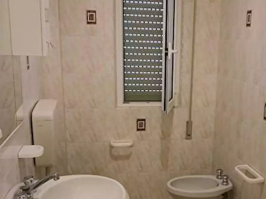 Immagine 20 di Appartamento in affitto  a Camaiore