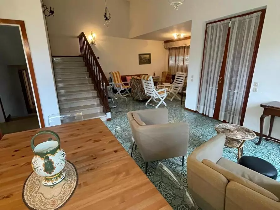 Immagine 7 di Villa in vendita  a Pietrasanta