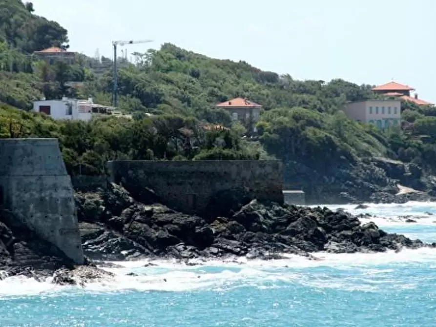 Immagine 6 di Appartamento in vendita  a Rosignano Marittimo